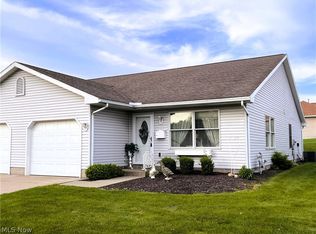 369 Spruce St, Barberton, OH 44203