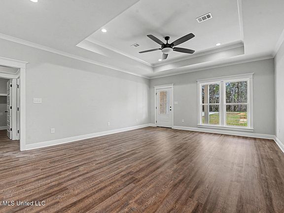 4th image of 206 Marshall Smith Rd