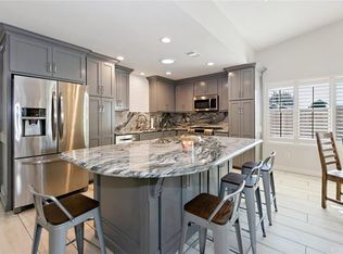 965 W Valencia St, Rialto, CA 92376