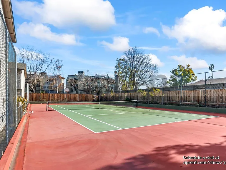 2950 Moorpark Ave — Photo 33