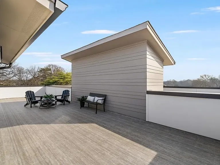 1237 Memorial Dr SE #102 — Photo 3