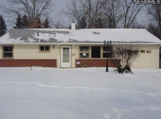 2344 Ridgewood Rd, Youngstown, OH 44502