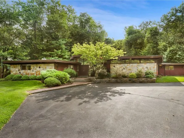 57 Holly Place, Briarcliff Manor, NY 10510