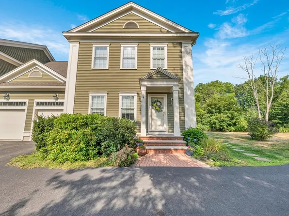 4 Stewart St Unit 4, West Newbury, MA 01985