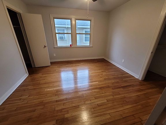 5th image of 4532 Camel St
