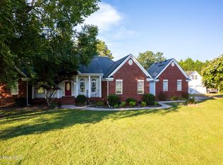 219 Ambrose Ln, Moyock, NC 27958