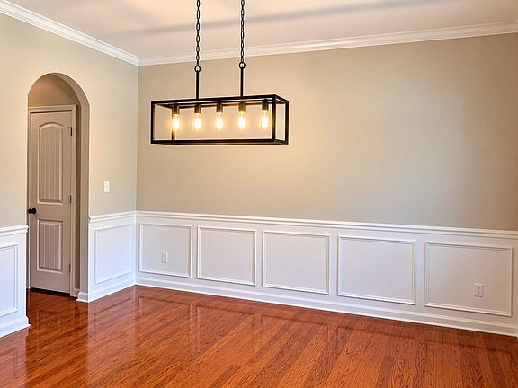 2nd image of 7495 Springbox Dr