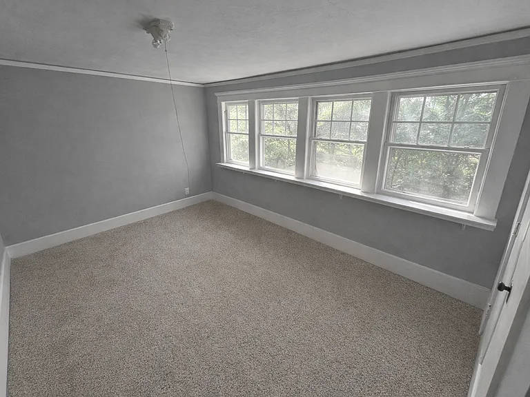 601 S 38th Ave — Photo 5