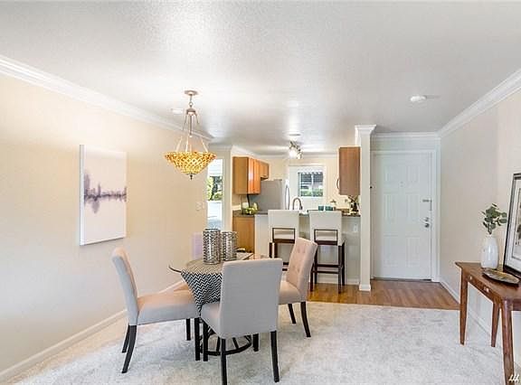4th image of 1011 156th Ave NE #B114
