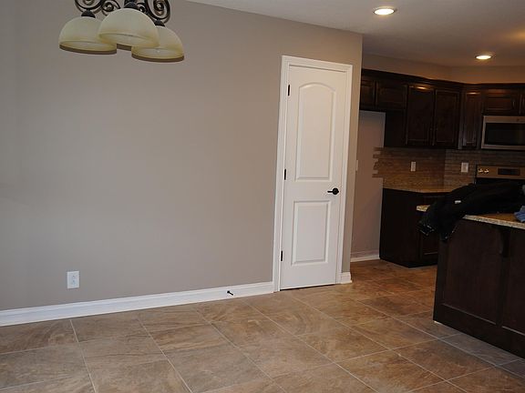 5th image of 100 Griffey Estates