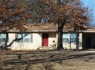 1886 E Lake Rd, Elm Springs, AR 72762