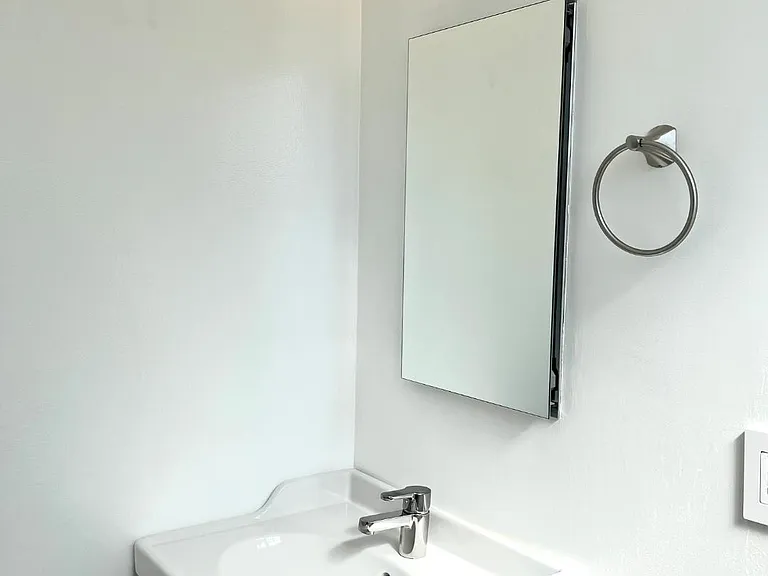 6542 S Victoria Ave — Photo 18