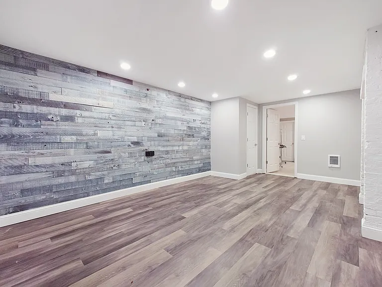 539 Manhattan Ave #1 — Photo 14