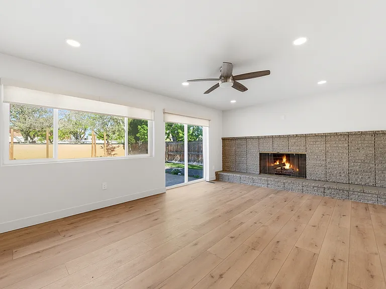 1153 N Buccaneer Dr — Photo 21