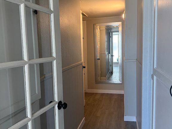 3rd image of 3819 Clairemont Dr