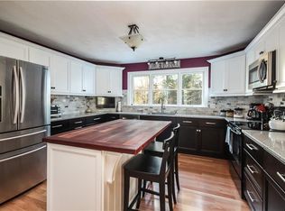 264 Fenner Hill Rd, Hope Valley, RI 02832