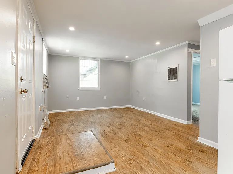2 Bed- Living Room