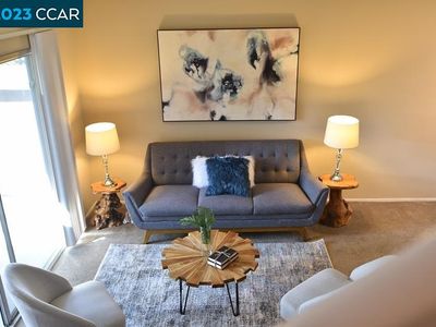 5473 Roundtree Pl APT B, Concord, CA, 94521