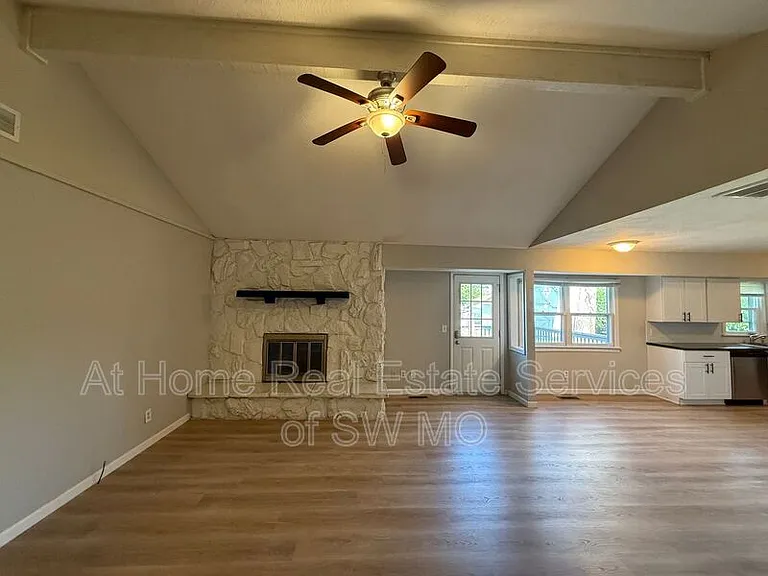 4123 S Sunrise Ave — Photo 2