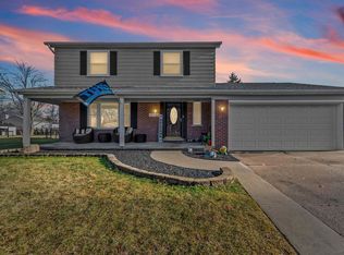 39188 N Blom Dr, Harrison Township, MI 48045