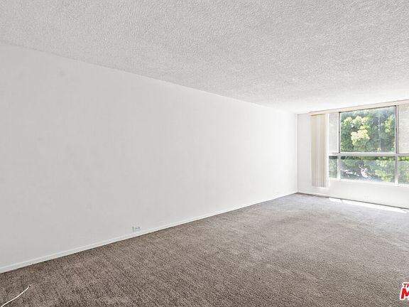 4th image of 500 Evergreen St Unit 306