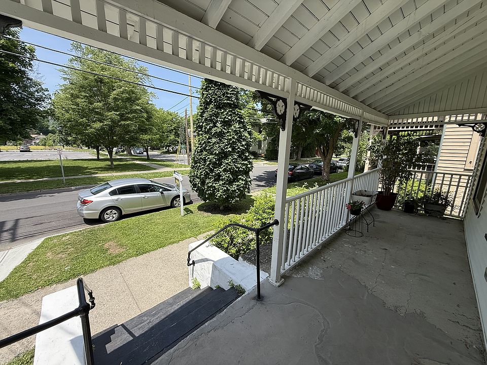 1st image of 419 N Albany St #2