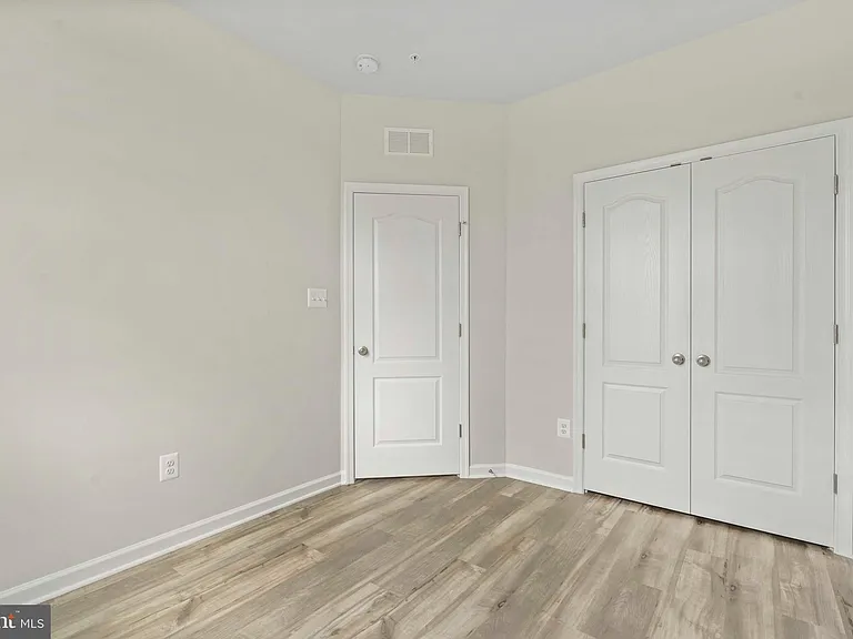 5907 Garden Walk Dr — Photo 23