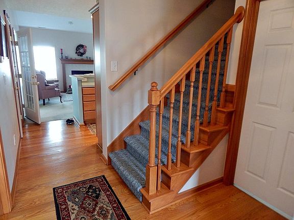 4th image of 665 Norfolk Ct