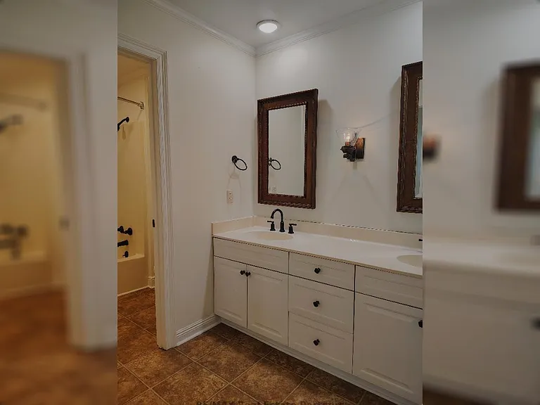6 Tyler Cv — Photo 34