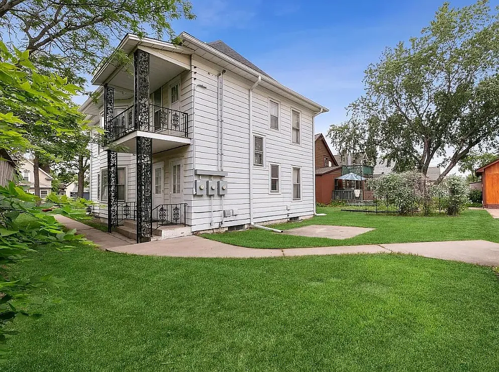 2 bed, $1,850 — Photo 2