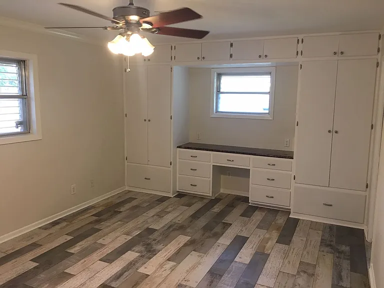 1221 Marine Dr — Photo 14