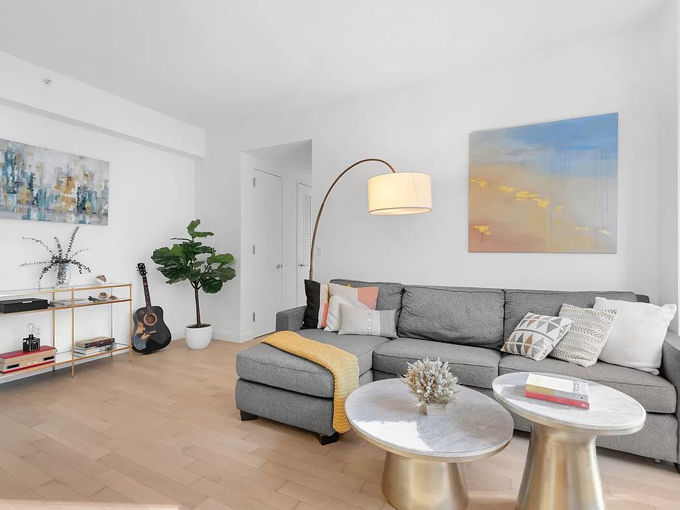 1st image of 247 W 46th St APT 1605