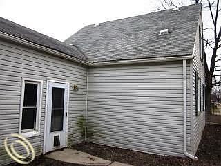 5th image of 4401 Dudley St