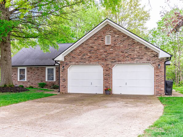 378 Turnberry Ct, Avon, IN 46123