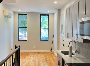 340 Devoe St #2R, Brooklyn, NY 11211