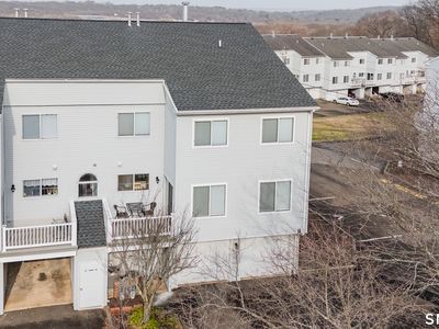 86 Staffordshire Commons Drive, Wallingford, CT, 06492