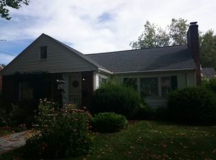 48 Carlson Cir, West Roxbury, MA 02132