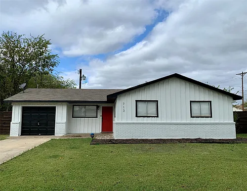 713 Sun Valley Dr Photo 1