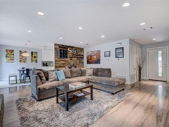 5th image of 3106 Jeanne Marie Ct