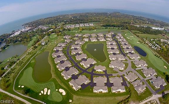 3rd image of 2715 Canterbury Cir #B