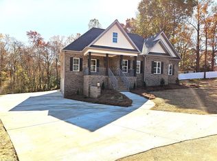 168 Glen Brooke Ln, King, NC 27021