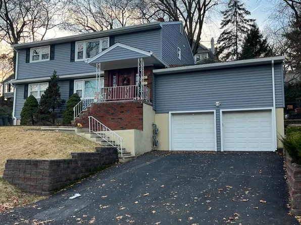 22 Mountain Ave, Westwood, NJ 07675