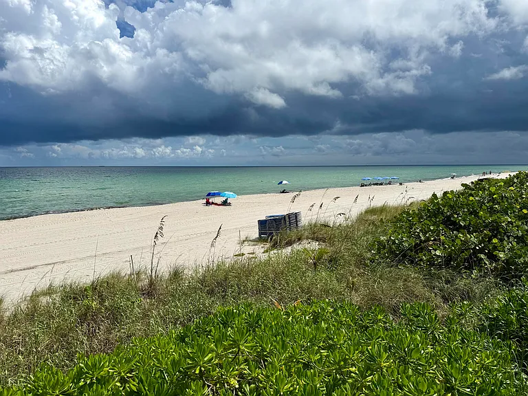 1890 S Ocean Dr #703 — Photo 23