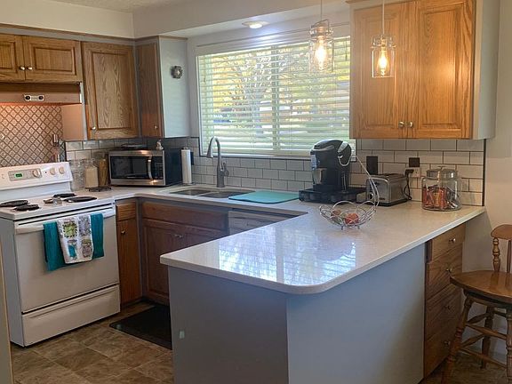 5th image of 6200 W Edgewater Dr