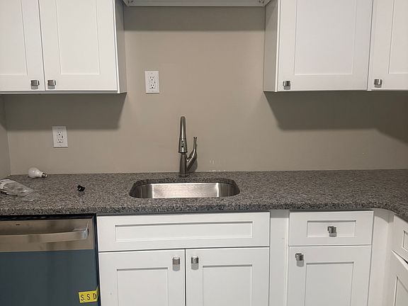3rd image of 139 Snowshoe Ct APT 203