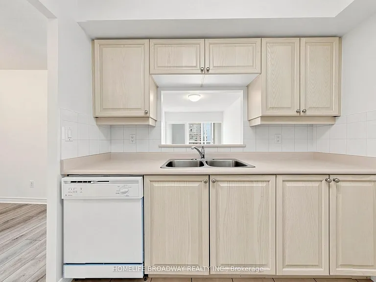 68 Corporate Dr #2827 — Photo 15