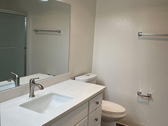 5th image of 322 Lansdale Ave #322D