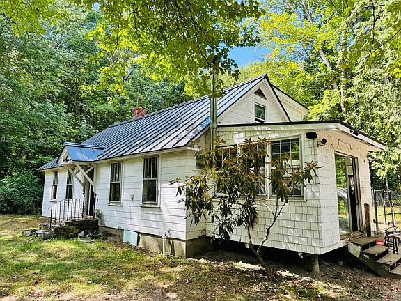 2nd image of 281 Annabessacook Road