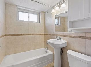 1800 Lasalle Ave Unit 101, Minneapolis, MN 55403