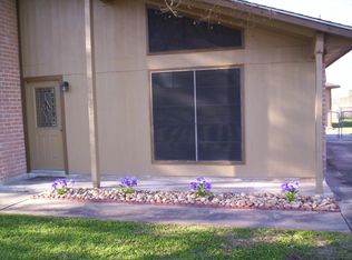 301 Bastrop St, Angleton, TX 77515